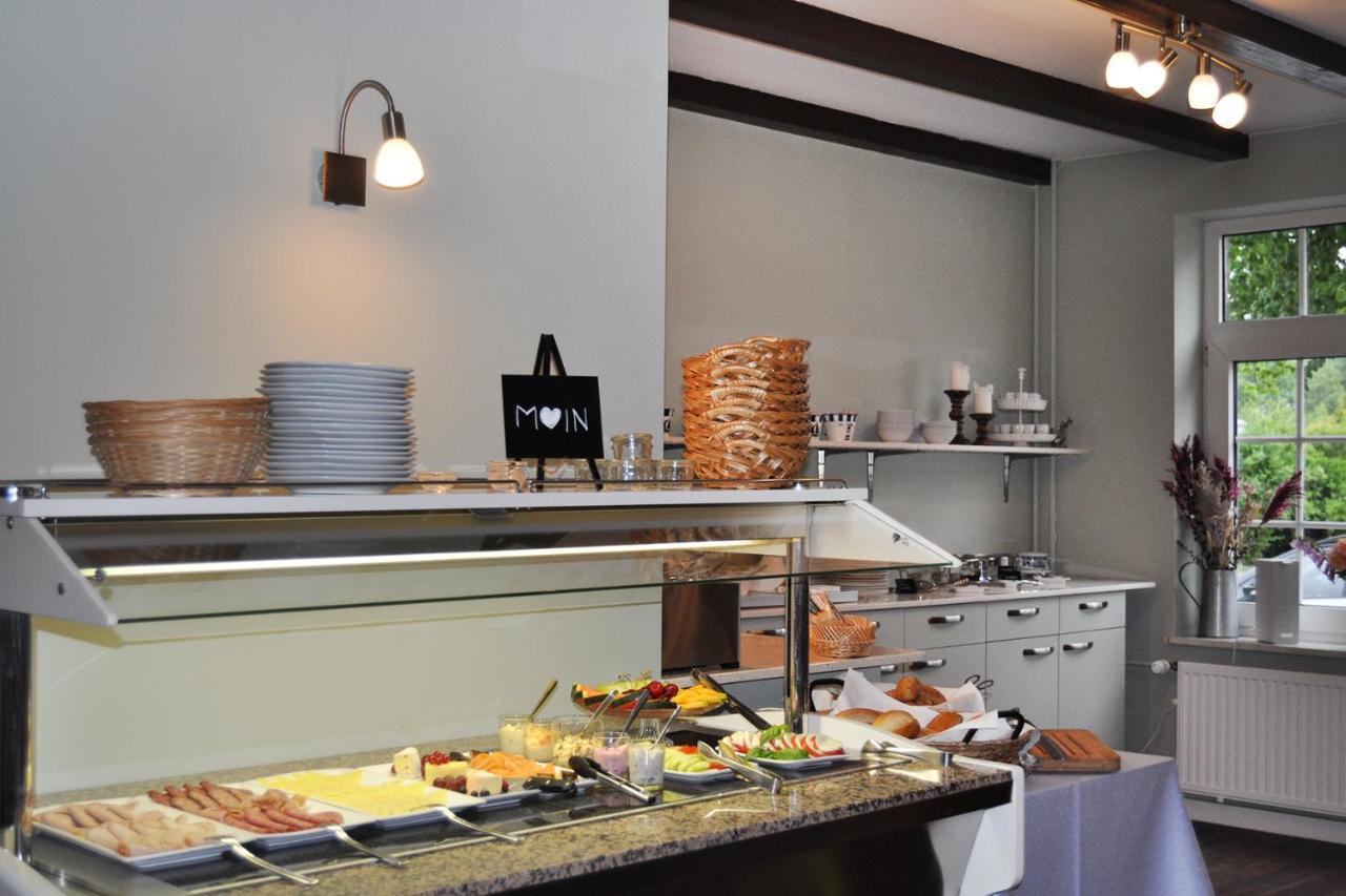 Landhotel Alte Schule - Hotel Garni ชิลลิคช์ ภายนอก รูปภาพ