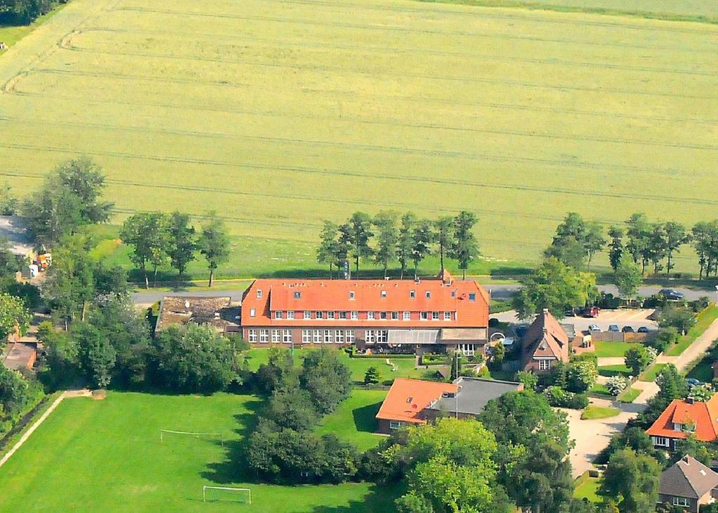 Landhotel Alte Schule - Hotel Garni ชิลลิคช์ ภายนอก รูปภาพ
